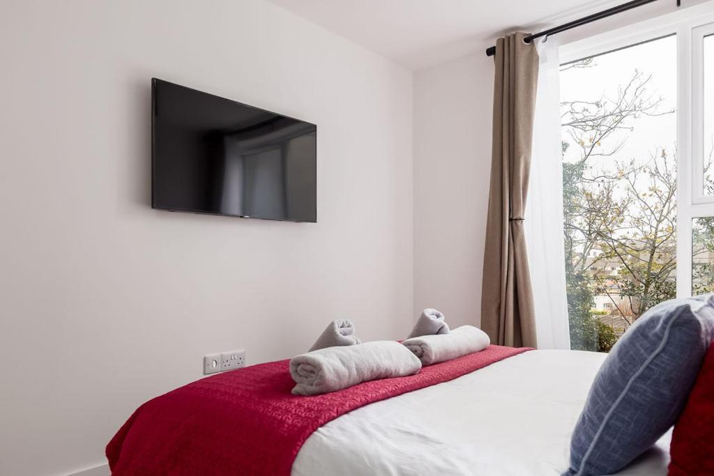 Stylish Town Centre Apartment, W Parking, Nr Beach Bournemouth Exterior foto