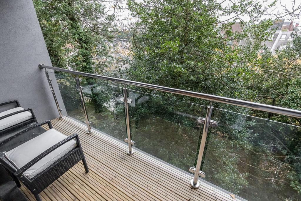 Stylish Town Centre Apartment, W Parking, Nr Beach Bournemouth Exterior foto